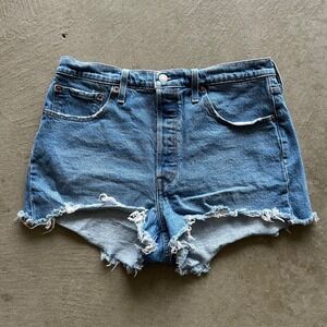 Levis 501 Jean Shorts Women's Size 32 Blue Light Wash Denim Button Fly Jorts